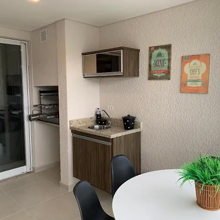 Apartamento Alto Padrão / prédio com piscina e quadra.-2